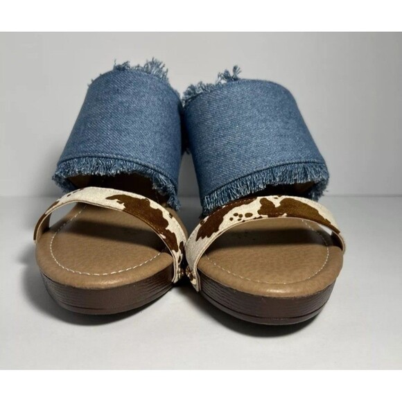 Comfort Est. 1946 Women's Sandals  Blue Denim Cow Print 9M Heels Open Mules NEW - Picture 3 of 7